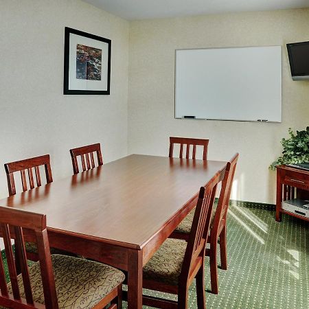 Lakeview Inns & Suites - Slave Lake Dış mekan fotoğraf