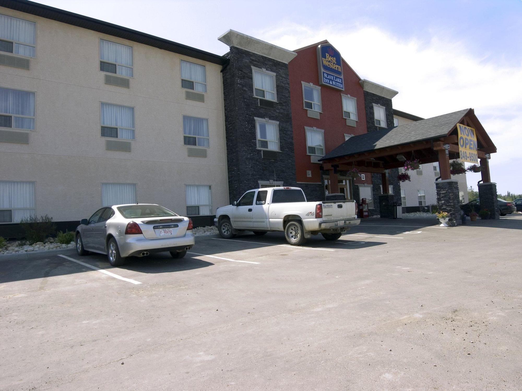 Lakeview Inns & Suites - Slave Lake Dış mekan fotoğraf