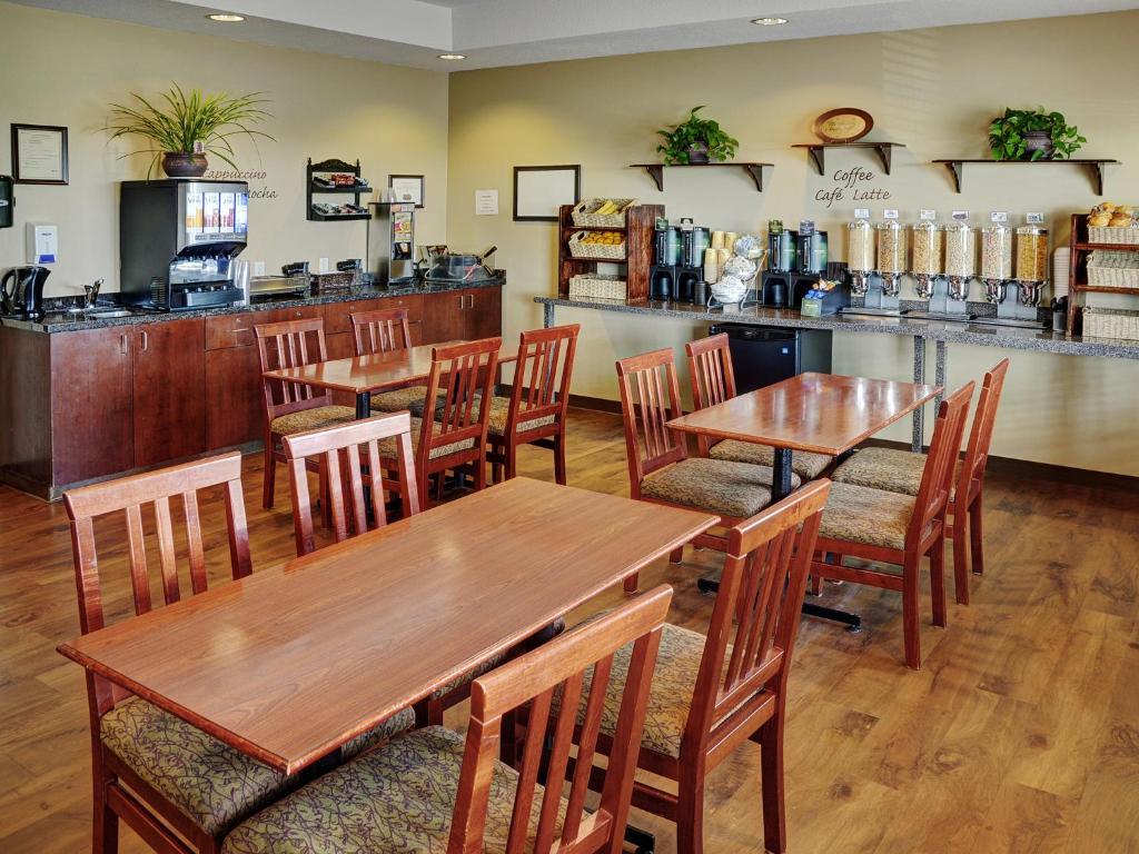 Lakeview Inns & Suites - Slave Lake Dış mekan fotoğraf